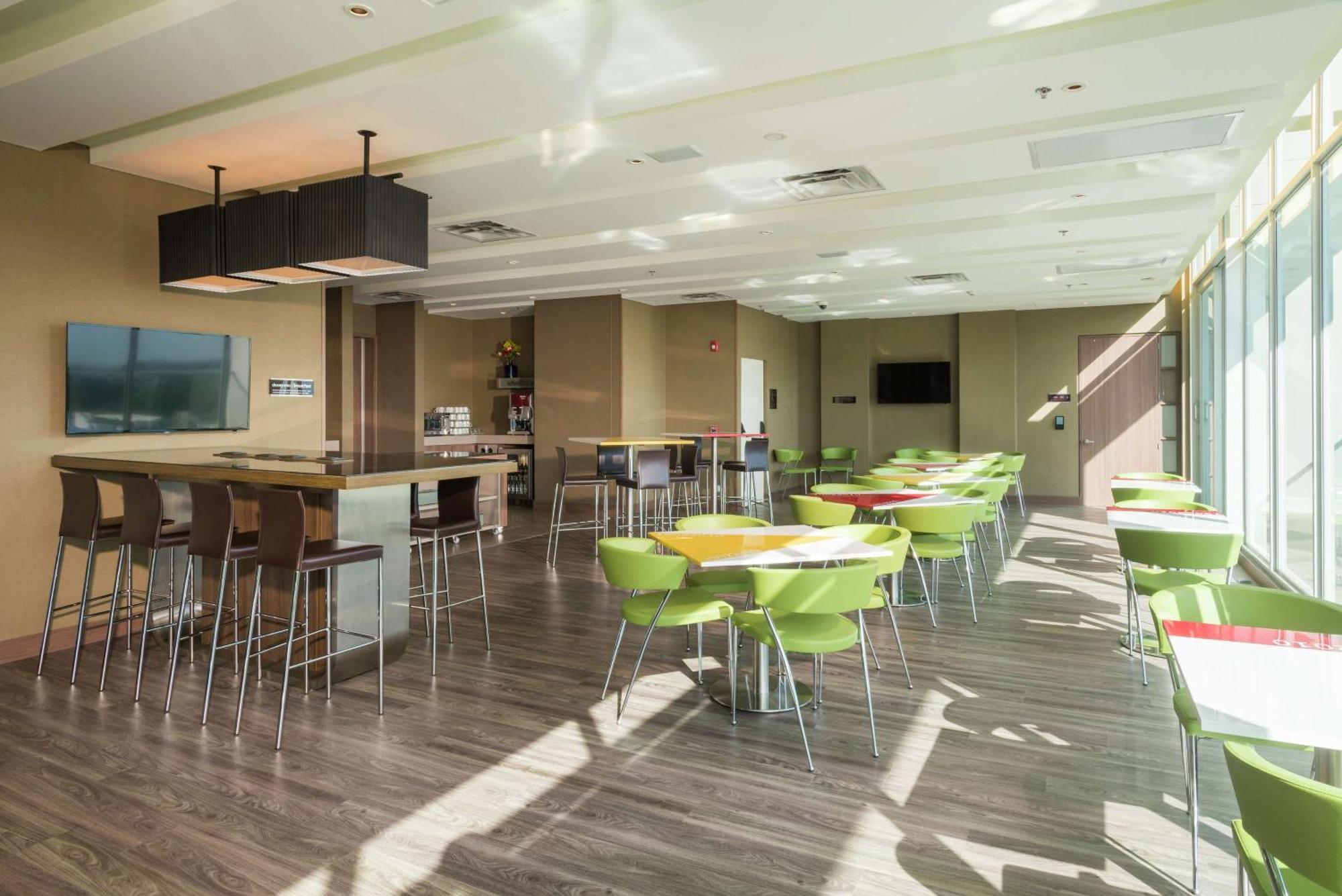 Hampton By Hilton Yopal Hotel Exterior foto