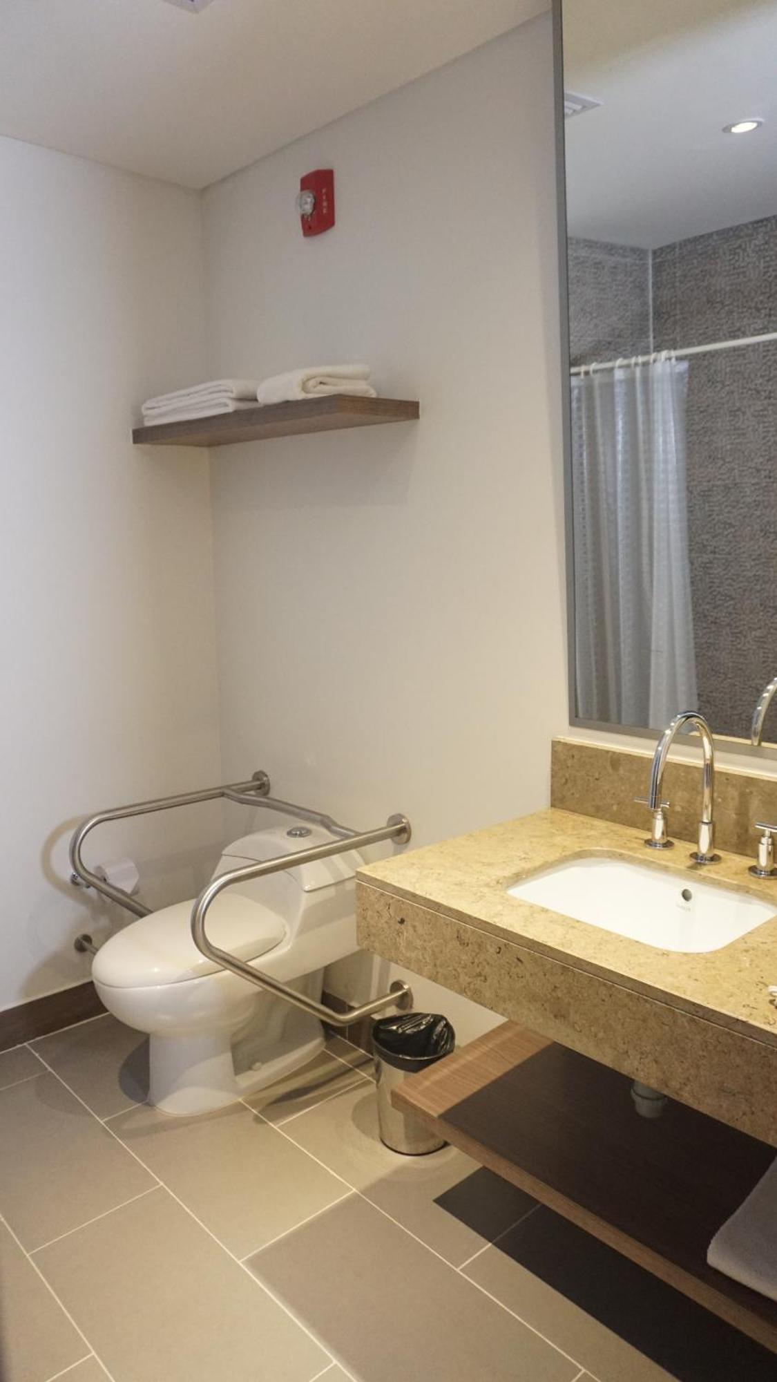 Hampton By Hilton Yopal Hotel Exterior foto